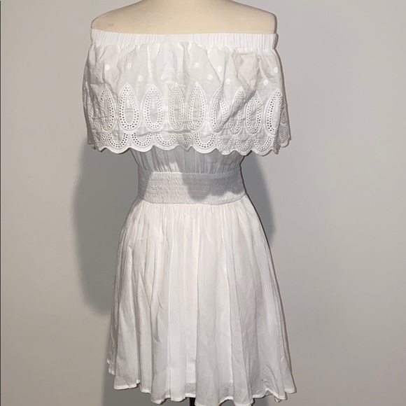 Off the shoulder dress white NWT - Picture 6 of 7